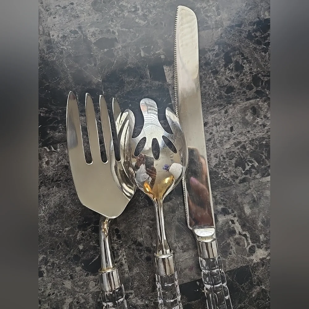 Stylish Silver and Clear Handle Flatware Set